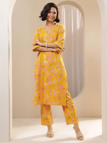 Yellow Printed Cotton Blend Straight Kurta