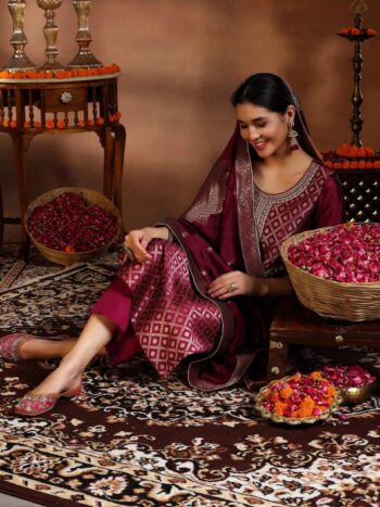 Magenta Woven Design Silk Blend Straight