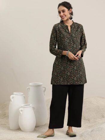 Black Woven Design Wool Blend Straight