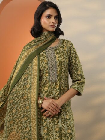 Green Printed Cotton Blend Straight Suite